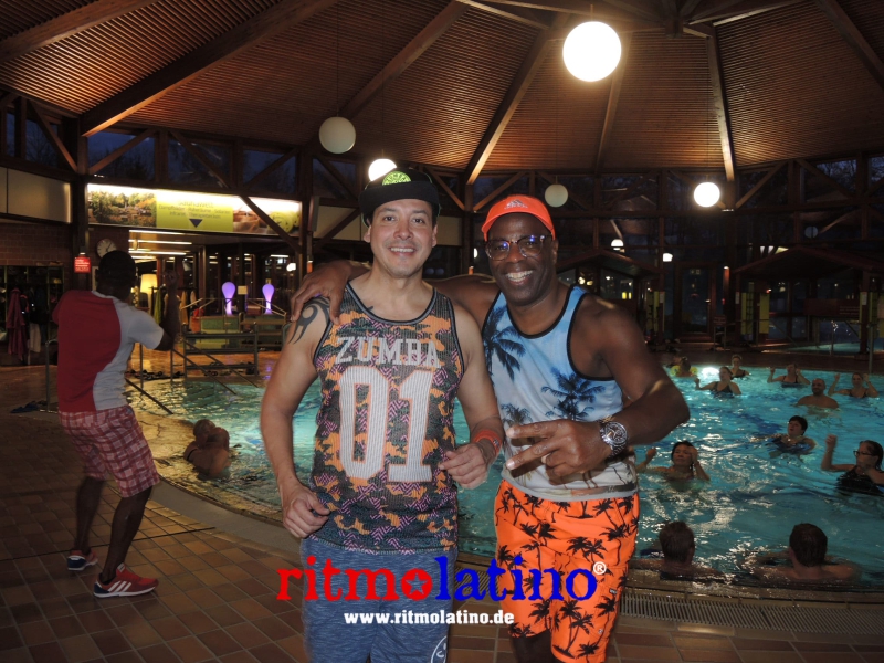 AGUA FITNESS - RITMO LATINO®