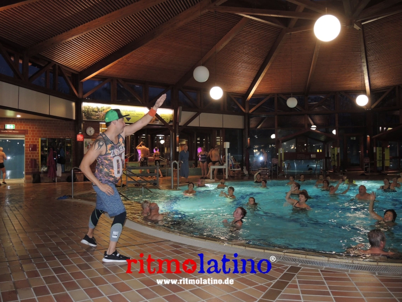 AGUA FITNESS - RITMO LATINO®