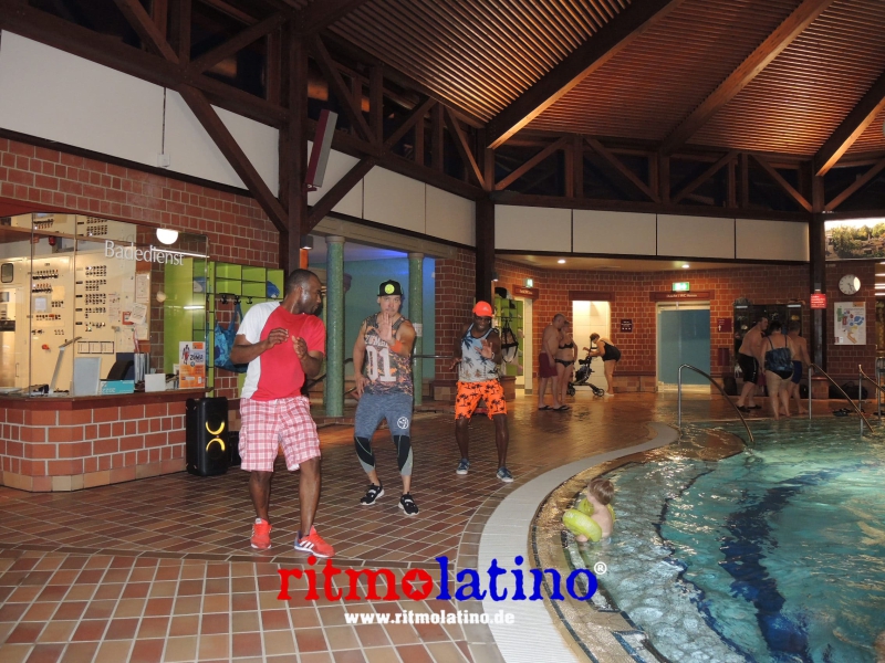 AGUA FITNESS - RITMO LATINO®