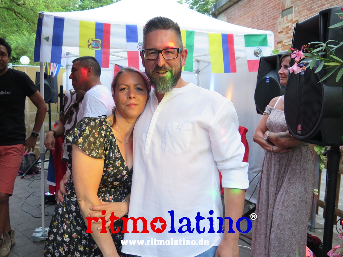 Ritmo-Latino®-Party-Barfuesser-Biergarten-im-Glacis-Park-Neu-Ulm-6