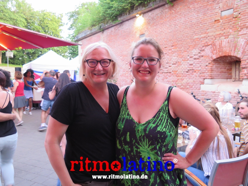 Barfuesser-Biergarten-im-Glacis-Park-19